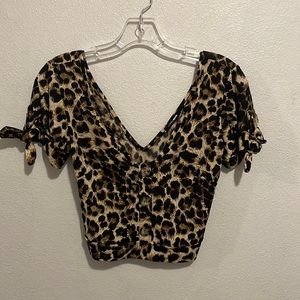 Fashion Nova Crop Top in Size Small 🐆